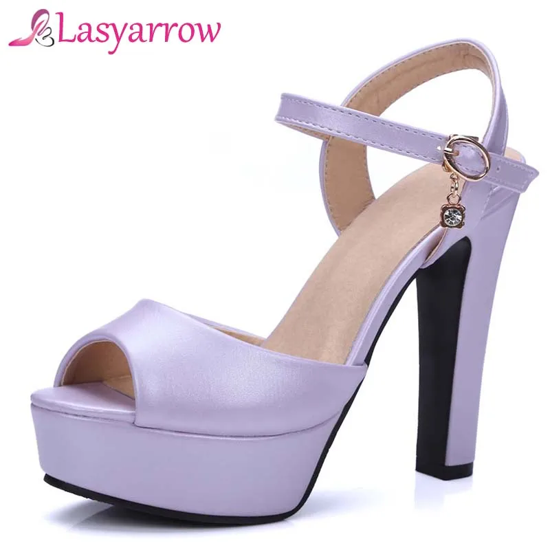 Lasyarrow Thick High Heels Summer Sandals For Woman 2018 New Buckle Strap Peep Toe Platform Sapatos Feminino Sandalias Mujer
Lasyarrow Thick High Heels Summer Sandals For Woman 2018 New Buckle Strap Peep Toe Platform Sapatos Feminino Sandalias Mujer