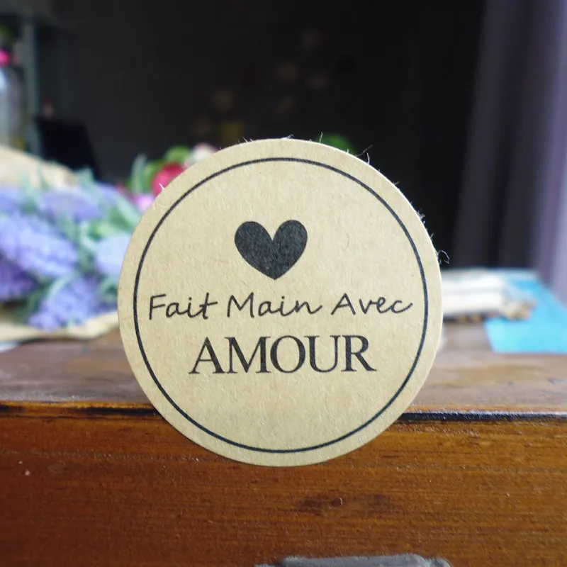 120pcs "Fait main Avec Amour" Kraft Seal Sticker French handmade Seal Label Sticker For Party Favor Gift Bag Candy Box Decor
120pcs "Fait main Avec Amour" Kraft Seal Sticker French handmade Seal Label Sticker For Party Favor Gift Bag Candy Box Decor