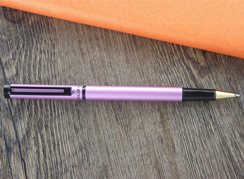 Free Shipping Rollerball Pen High-end Business pen Ballpoint Pen Black Ink Medium Refill Gift Pens Set
Free Shipping Rollerball Pen High-end Business pen Ballpoint Pen Black Ink Medium Refill Gift Pens Set