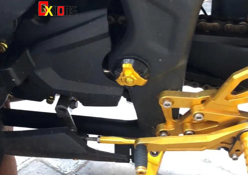 CNC Aluminum Frame Hole Cover Cap Front Drive Shaft Cover Plug For yamaha yzf r3 r300 r25 r250 2013-2016 Motorcycle accessories
CNC Aluminum Frame Hole Cover Cap Front Drive Shaft Cover Plug For yamaha yzf r3 r300 r25 r250 2013-2016 Motorcycle accessories
