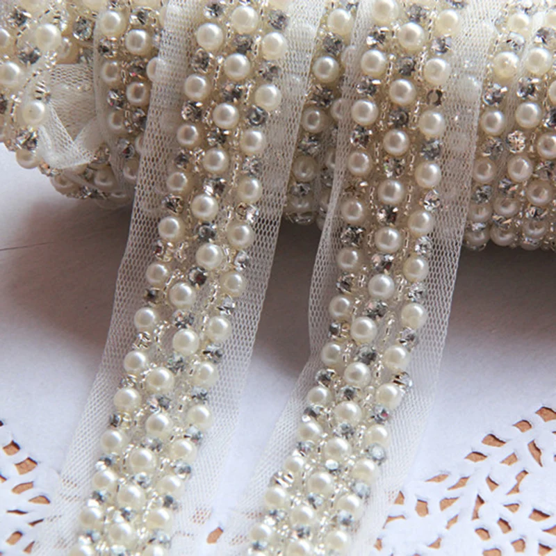2Yards Pearl Rhinestone Beaded Lace Trim Mesh Crystal Claw Trim Chain Wedding Dress Decoration
2Yards Pearl Rhinestone Beaded Lace Trim Mesh Crystal Claw Trim Chain Wedding Dress Decoration