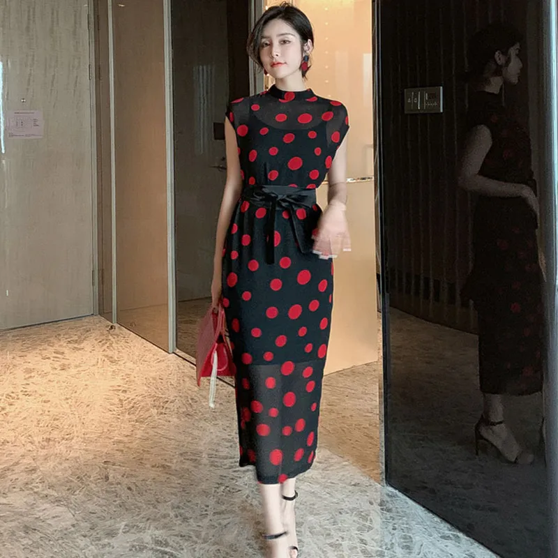 Женское платье с коротким рукавом, в горошек, из 2 предметов
Женское платье с коротким рукавом, в горошек, из 2 предметов