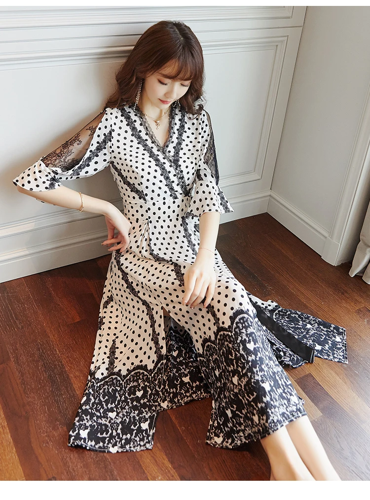 Korean Style Elegant Dot Chiffon Dress Flare Sleeve V-neck Split Midi Dress Women Summer Ladies Dresses
Korean Style Elegant Dot Chiffon Dress Flare Sleeve V-neck Split Midi Dress Women Summer Ladies Dresses