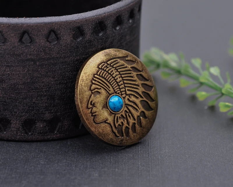 30mm10pcs Antique Brass Southeast Tribal Indian Chief Head Leathercraft Saddles Turquoise Conchos Set Screw Back
30mm10pcs Antique Brass Southeast Tribal Indian Chief Head Leathercraft Saddles Turquoise Conchos Set Screw Back