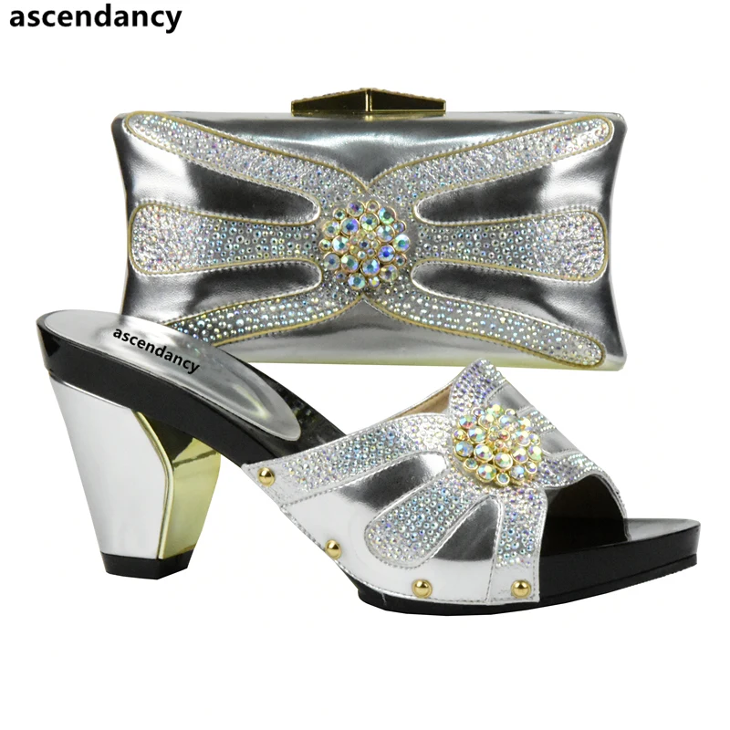 Matching Shoes and Bag Set Decorated with Rhinestone Sliver Color African Matching Shoes and Bags Italian In Women Italy Shoes
Matching Shoes and Bag Set Decorated with Rhinestone Sliver Color African Matching Shoes and Bags Italian In Women Italy Shoes
