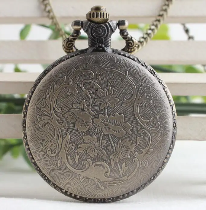 Wholesale Silver/Bronze / Black Soviet USSR emblem Earth Sickle Hammer Communism Quartz Pocket Watch Mens Womens Pendant Gift
Wholesale Silver/Bronze / Black Soviet USSR emblem Earth Sickle Hammer Communism Quartz Pocket Watch Mens Womens Pendant Gift