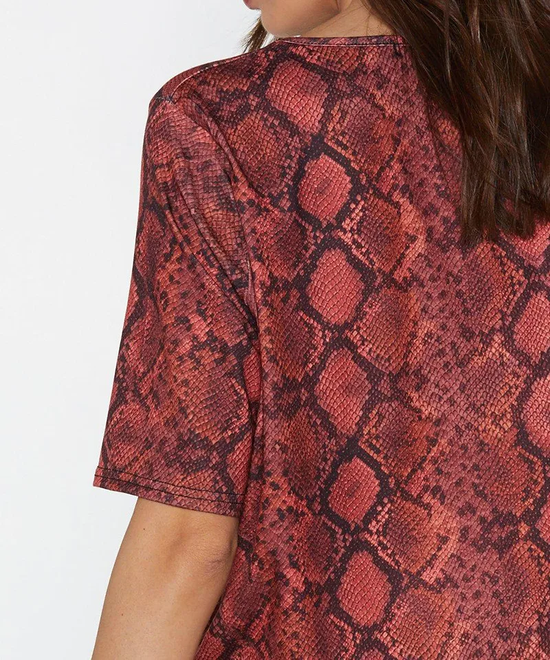 Sexy Snake Print Short Sleeve T-Shirt Women 2019 Summer Tshirt Casual Loose Tops Tees Female O Neck Plus Size Streetwear Camisas
Sexy Snake Print Short Sleeve T-Shirt Women 2019 Summer Tshirt Casual Loose Tops Tees Female O Neck Plus Size Streetwear Camisas