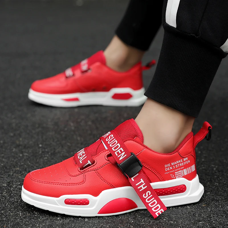 New Spring Summer Male Super Cool Skateboarding Shoes Leisure Men's Sneakers Comfortable Shoes Men Student School Sport shoes
New Spring Summer Male Super Cool Skateboarding Shoes Leisure Men's Sneakers Comfortable Shoes Men Student School Sport shoes
