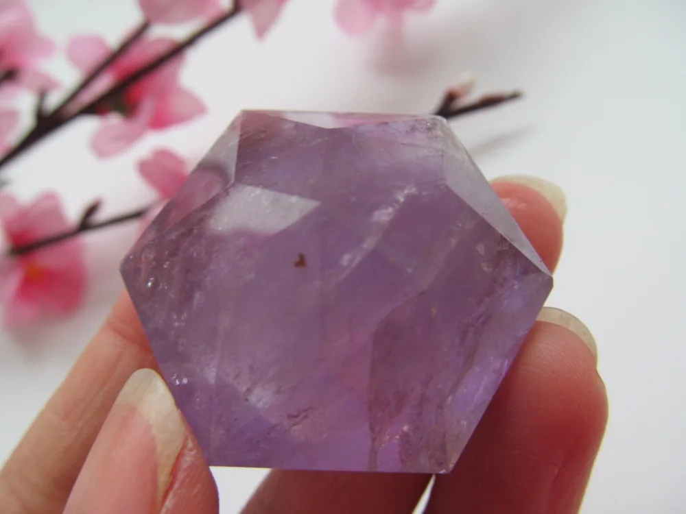 32g Natural Purple Crystal Amethyst Satellite Specimens Healing Unique Home Decorations Furnishing Articles Crafts Collection
32g Natural Purple Crystal Amethyst Satellite Specimens Healing Unique Home Decorations Furnishing Articles Crafts Collection