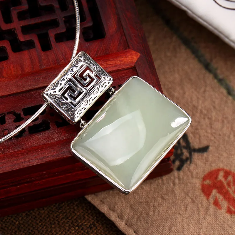 Women Necklaces without Chains Vintage Patterns Hollow Fine Jewelry Real 925 Sterling Silver Natural White Jade Square Female
Women Necklaces without Chains Vintage Patterns Hollow Fine Jewelry Real 925 Sterling Silver Natural White Jade Square Female