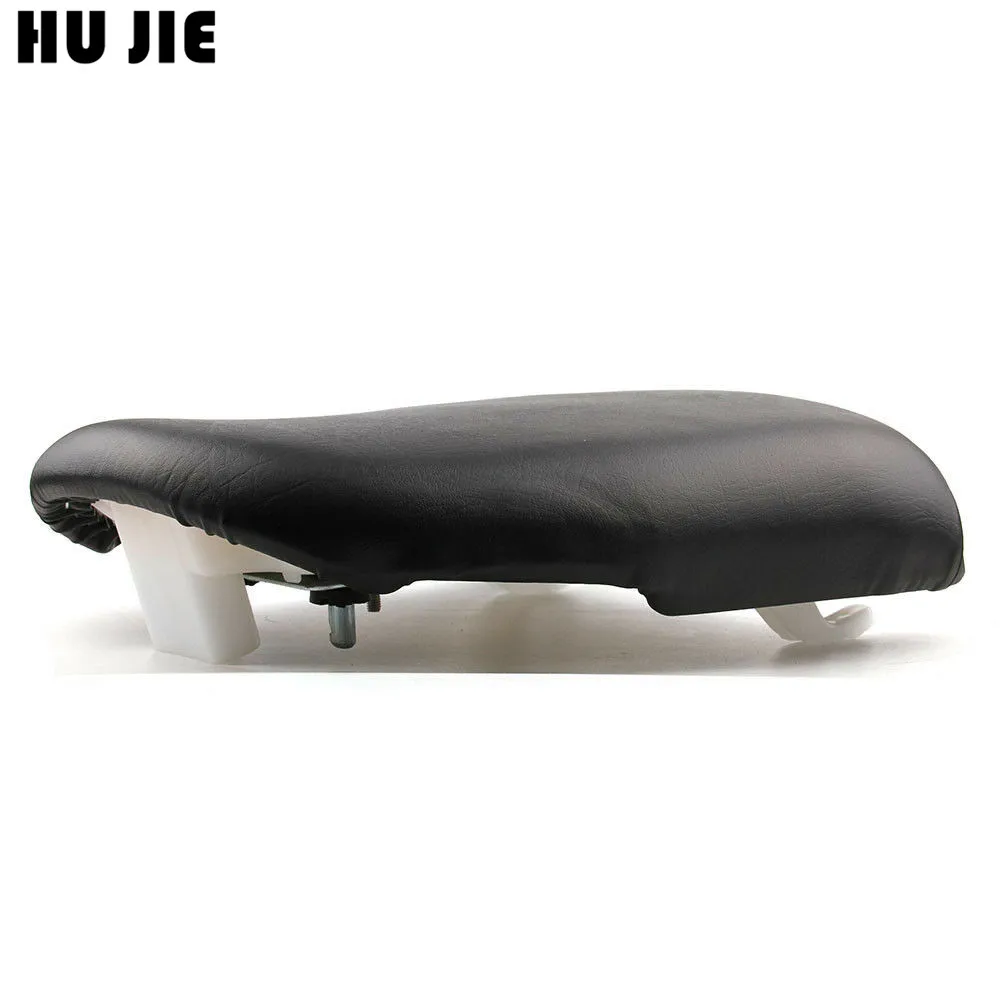 Rear Passenger Pillion Seat For SUZUKI HAYABUSA GSX1300R GSXR1300 GSXR 1300 1996-2007 01 02 03 04 05 06
Rear Passenger Pillion Seat For SUZUKI HAYABUSA GSX1300R GSXR1300 GSXR 1300 1996-2007 01 02 03 04 05 06