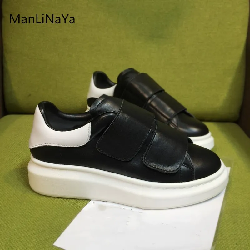 The star of autumn new fund flat bottom small white shoe is heighten inside joker thick bottom pure leather recreational sneaker
The star of autumn new fund flat bottom small white shoe is heighten inside joker thick bottom pure leather recreational sneaker