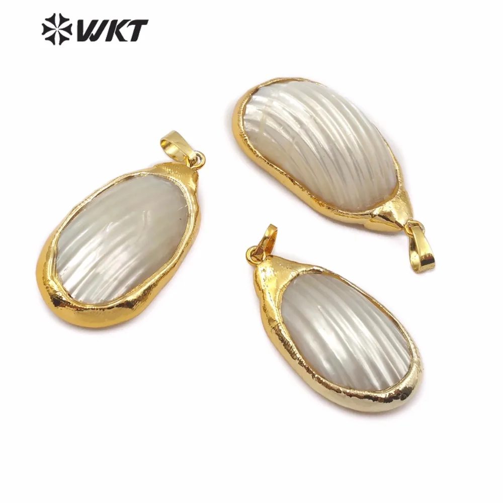 WT-JP112 WKT Wholesale Shell Pendant Bohemia Style White Shell with Golden Bezel Oval Shape Jewelry for Women Necklace/Earrings
WT-JP112 WKT Wholesale Shell Pendant Bohemia Style White Shell with Golden Bezel Oval Shape Jewelry for Women Necklace/Earrings