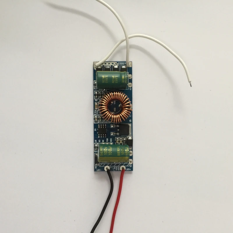 LED constant current drive power constant current drive power supply input DC12V-24V(2 and 10 strings)
LED constant current drive power constant current drive power supply input DC12V-24V(2 and 10 strings)