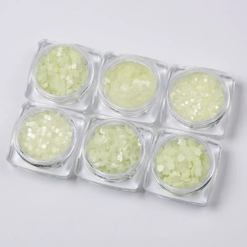 6Styles 1 Box Luminous Sequins Glow In the Dark Glitters Resin Jewelry Findings Nail Art Craft random delivery
6Styles 1 Box Luminous Sequins Glow In the Dark Glitters Resin Jewelry Findings Nail Art Craft random delivery