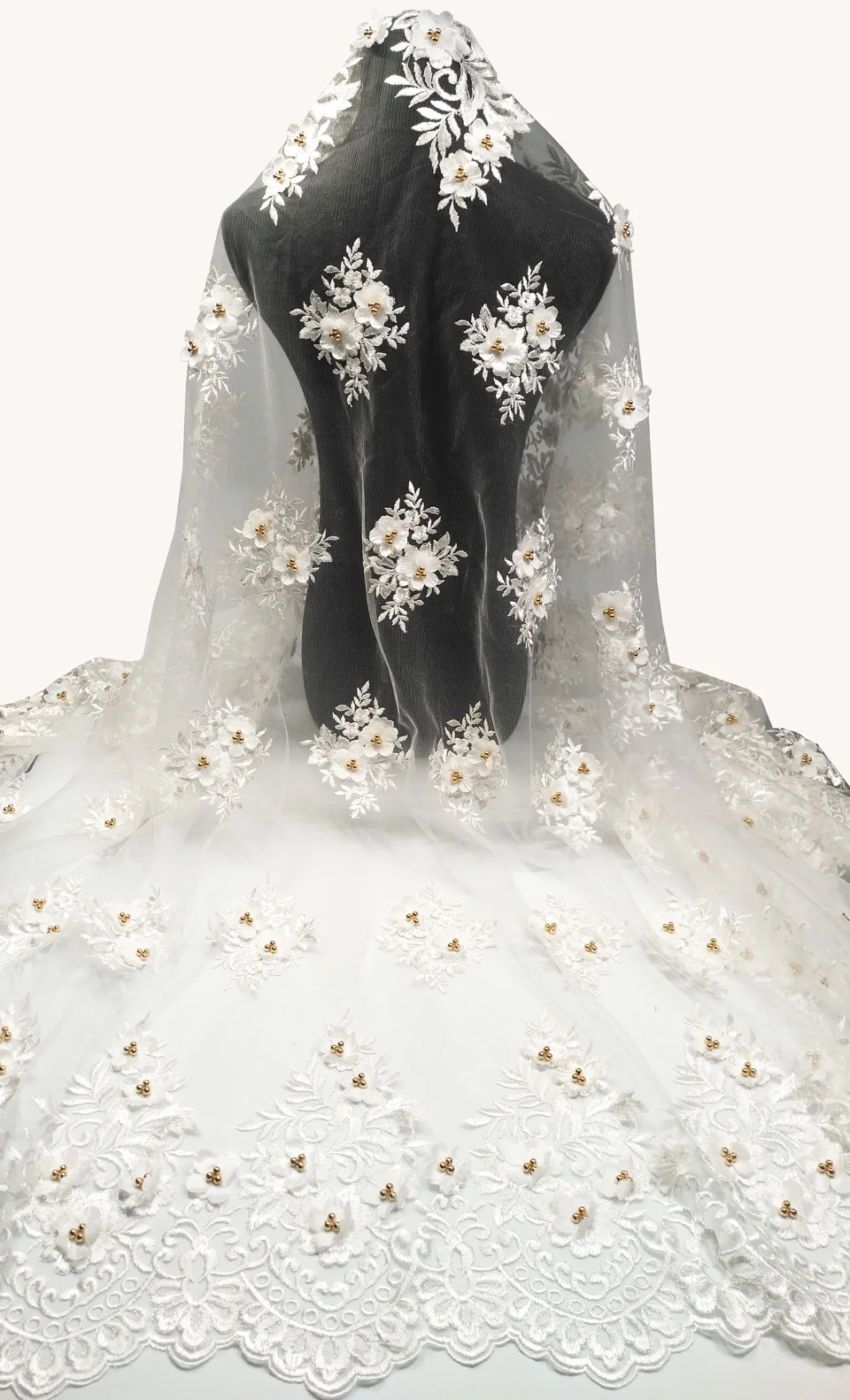 Bridal Net Lace Graceful 2019 African Lace Fabric High Quality 3D Nigerian Lace Fabrics For Wedding Dress LMN002
Bridal Net Lace Graceful 2019 African Lace Fabric High Quality 3D Nigerian Lace Fabrics For Wedding Dress LMN002