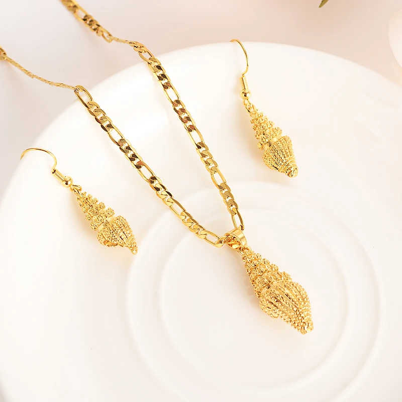 Gold Dubai PNG conch shellvintage dangle Earrings Necklace Jewelry Sets for Women Girls Jewelry Wholesale accessories best gift
Gold Dubai PNG conch shellvintage dangle Earrings Necklace Jewelry Sets for Women Girls Jewelry Wholesale accessories best gift