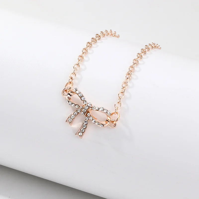 CHENFAN European and American Pearl Bracelet For Women Jewelry Fashion Temperament Alloy Symbol Pendant Clothing accessories
CHENFAN European and American Pearl Bracelet For Women Jewelry Fashion Temperament Alloy Symbol Pendant Clothing accessories