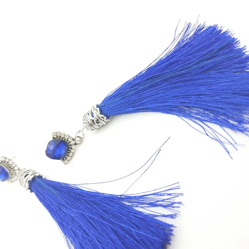Ethnic Bohemian Crystal Vintage Silver Yarn Long Tassel Earrings for Women Silk Thread Earring
Ethnic Bohemian Crystal Vintage Silver Yarn Long Tassel Earrings for Women Silk Thread Earring