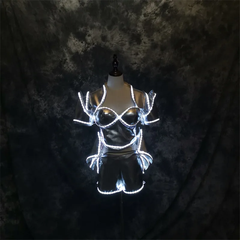 P41 Party cosplay wears led costumes dj dress luminous light mirror costumes silver skirt club rave show clothing led light wear
P41 Party cosplay wears led costumes dj dress luminous light mirror costumes silver skirt club rave show clothing led light wear