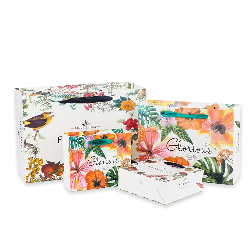 5pcs 2019 Hot sale Candy Bag Box for Party Wedding Favours Gift Boxes Merry Christmas gift box Event Party Decoration Supplies
5pcs 2019 Hot sale Candy Bag Box for Party Wedding Favours Gift Boxes Merry Christmas gift box Event Party Decoration Supplies