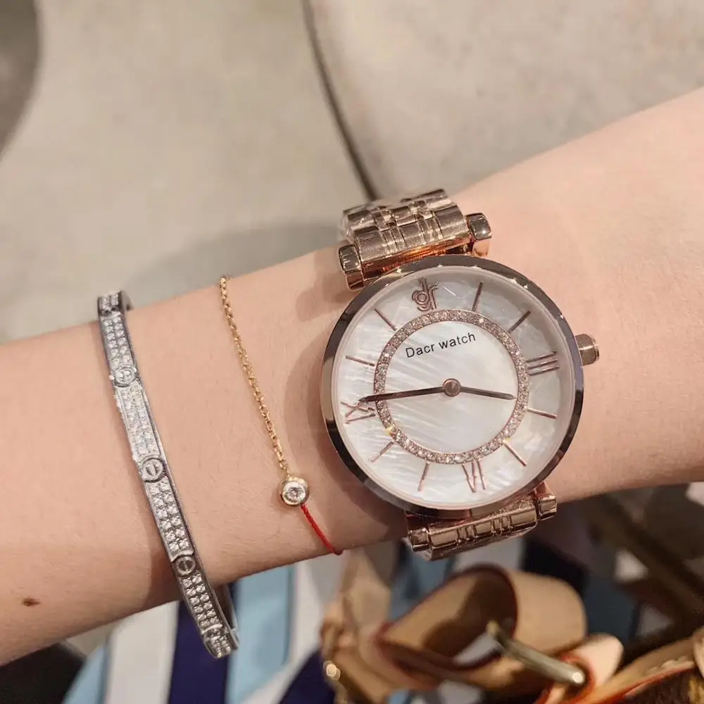 Classic Neutral Designer Women Brand Watches Roman Number Shell Analog Watch Alloy Bracelet Wrist watch Waterproof Quartz Clock
Classic Neutral Designer Women Brand Watches Roman Number Shell Analog Watch Alloy Bracelet Wrist watch Waterproof Quartz Clock