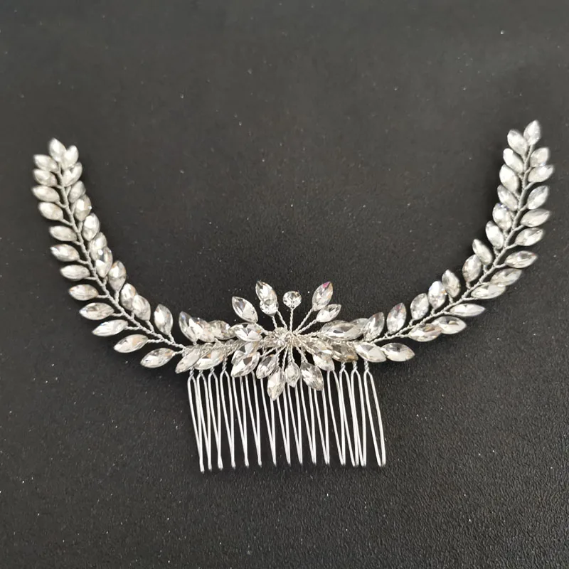 SLBRIDAL Handmade Silver Color Crystal Rhinestone Flower Wedding Hair Comb Bridal Headpieces Hair Accessories Women Jewelry
SLBRIDAL Handmade Silver Color Crystal Rhinestone Flower Wedding Hair Comb Bridal Headpieces Hair Accessories Women Jewelry