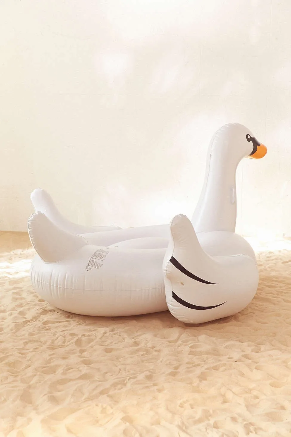 190cm 60Inch Giant Inflatable Swan Pool Floating White Ride-on Air Mattress Swimming Board Island Beach Water Fun Toys Matelas
190cm 60Inch Giant Inflatable Swan Pool Floating White Ride-on Air Mattress Swimming Board Island Beach Water Fun Toys Matelas