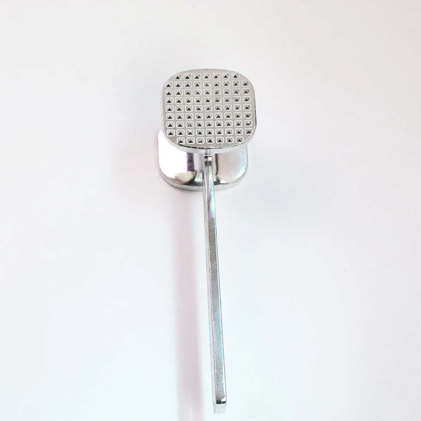 Meat hammer steak tools pine meat tenderizers pounders Western food appliances aluminum alloy material creative kitchen gadget
Meat hammer steak tools pine meat tenderizers pounders Western food appliances aluminum alloy material creative kitchen gadget