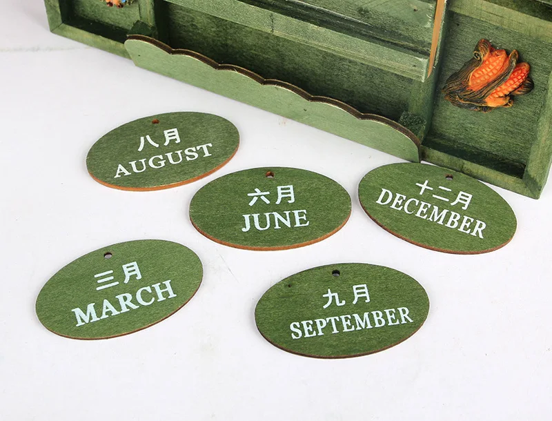 Creative Rustic style Bilingual Hanging Manual Wooden Toy Bricks Perpetual Calendar
Creative Rustic style Bilingual Hanging Manual Wooden Toy Bricks Perpetual Calendar