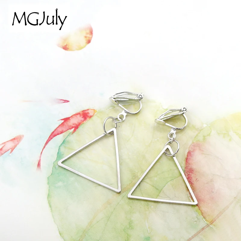 Metal Triangle Earrings No Hole Ear Clips Minimalist Geometry Clip Earrings Without Piercing Women Earring Jewelry CE204
Metal Triangle Earrings No Hole Ear Clips Minimalist Geometry Clip Earrings Without Piercing Women Earring Jewelry CE204