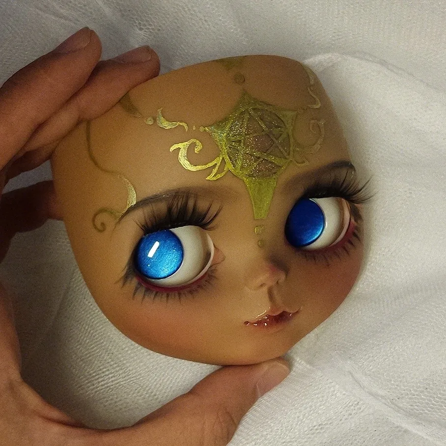 1/6 BJD 30CM Doll toys 19 joint Top Quality customization doll Nude blyth doll ,face plate with makeup
1/6 BJD 30CM Doll toys 19 joint Top Quality customization doll Nude blyth doll ,face plate with makeup