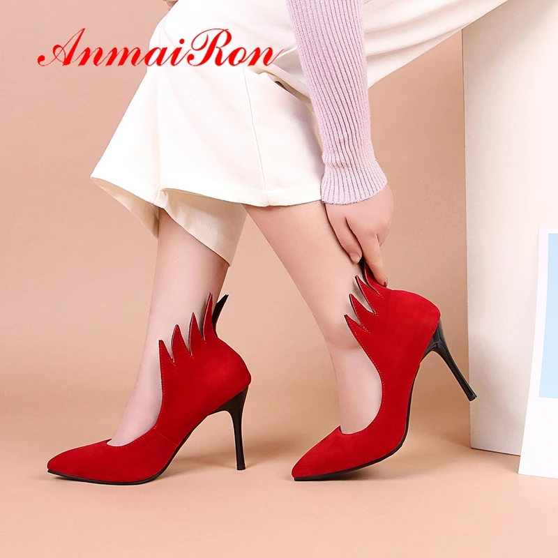 Туфли ANMAIRON из искусственной кожи на очень высоком тонком каблуке, без застежки, заостренный носок, пикантная обувь для вечеринки, размеры ...
Туфли ANMAIRON из искусственной кожи на очень высоком тонком каблуке, без застежки, заостренный носок, пикантная обувь для вечеринки, размеры ...