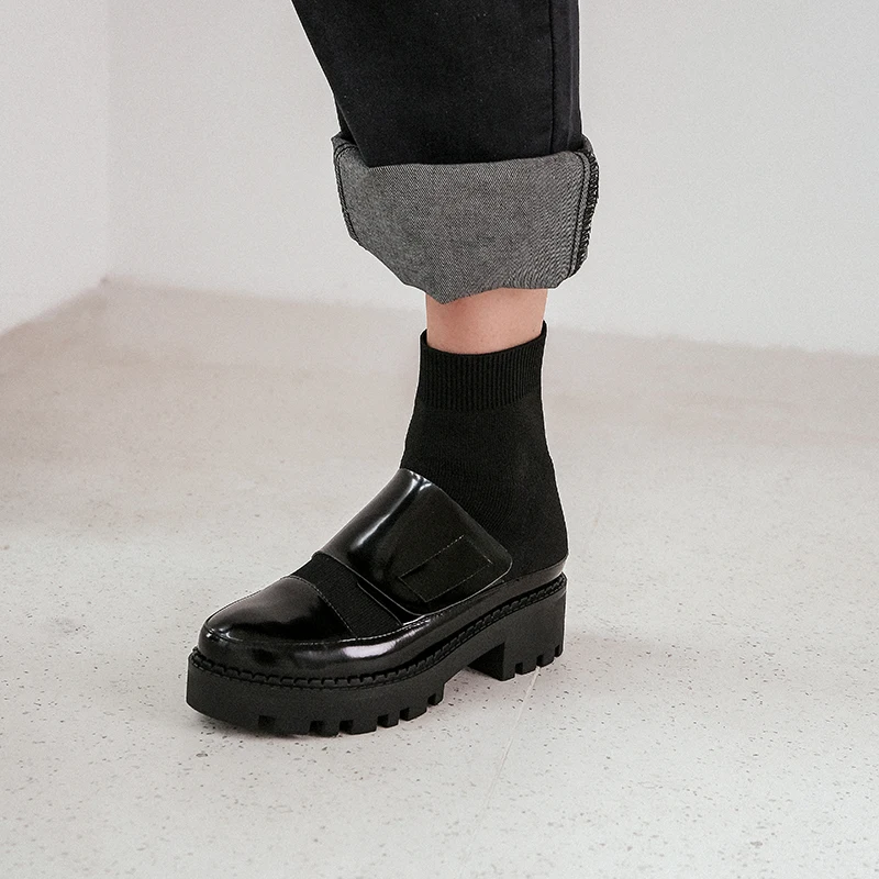 ISNOM Patent Leather Short Boots Women Stretch Knitting Booties Fashion Thick Heels Shoes Female Platform Shoes Ladies Autumn
ISNOM Patent Leather Short Boots Women Stretch Knitting Booties Fashion Thick Heels Shoes Female Platform Shoes Ladies Autumn