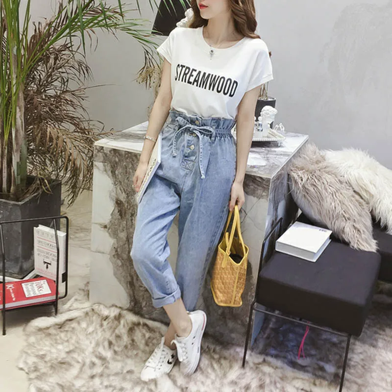NORMOV 2019 Fashion Woman Autumn Winter Jeans High Waist Sashes Button Loose Washed Vintage Streetwear Harem Blue Jeans
NORMOV 2019 Fashion Woman Autumn Winter Jeans High Waist Sashes Button Loose Washed Vintage Streetwear Harem Blue Jeans