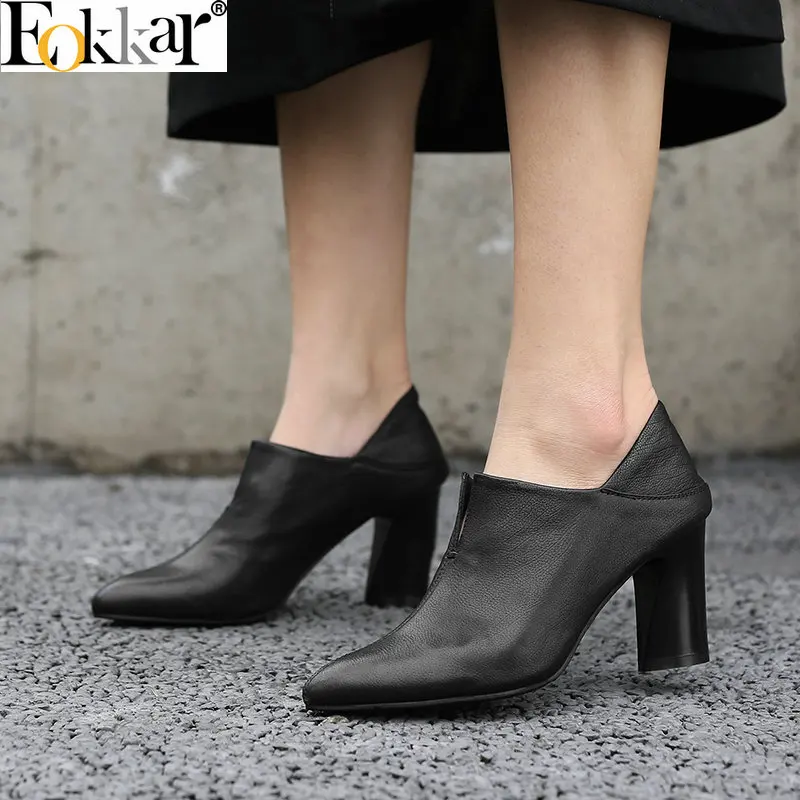 Eokkar 2019 Chunky Heels Pointed Office Women Casual Shoes Cow PU Leather Black Ladies Pumps Black Platform Shoes Size 34-39
Eokkar 2019 Chunky Heels Pointed Office Women Casual Shoes Cow PU Leather Black Ladies Pumps Black Platform Shoes Size 34-39