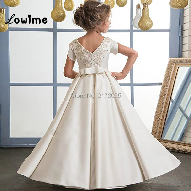 Ivory Flower Girl Dresses Applique Custom Made Girls Dresses 2018 Vestido De Daminha Communion Dresses Vestido Daminha
Ivory Flower Girl Dresses Applique Custom Made Girls Dresses 2018 Vestido De Daminha Communion Dresses Vestido Daminha