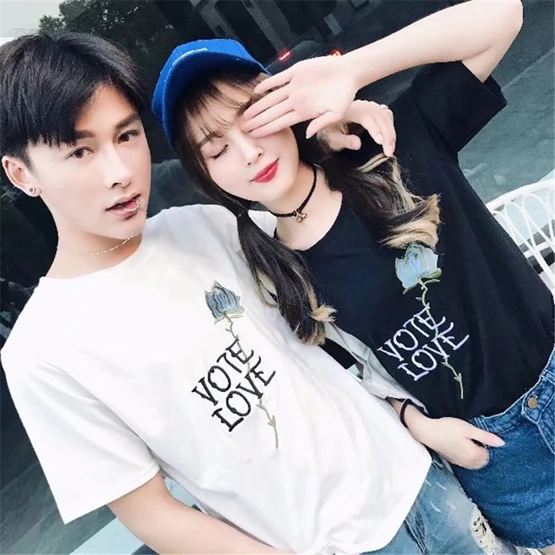 Yaffa Tamin Summer Couple T-Shirt Solid Color Women Men Tops Flower Pattern Design Casual O-Neck Female Male Tees Lover Tops
Yaffa Tamin Summer Couple T-Shirt Solid Color Women Men Tops Flower Pattern Design Casual O-Neck Female Male Tees Lover Tops