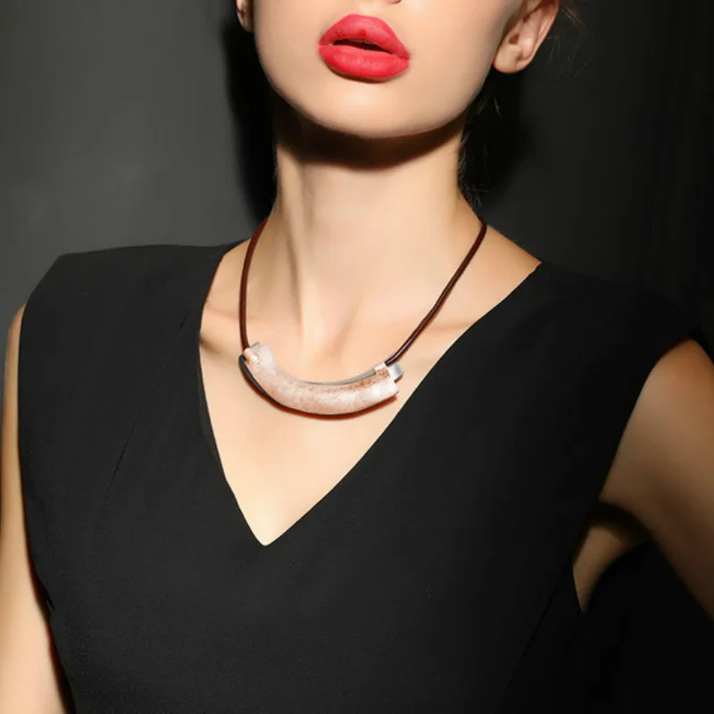 European Gold Silver Color Alloy Geometry Pendant Necklace Woman Vintage Leather Collares Collier Femme Chain Party jewelry
European Gold Silver Color Alloy Geometry Pendant Necklace Woman Vintage Leather Collares Collier Femme Chain Party jewelry