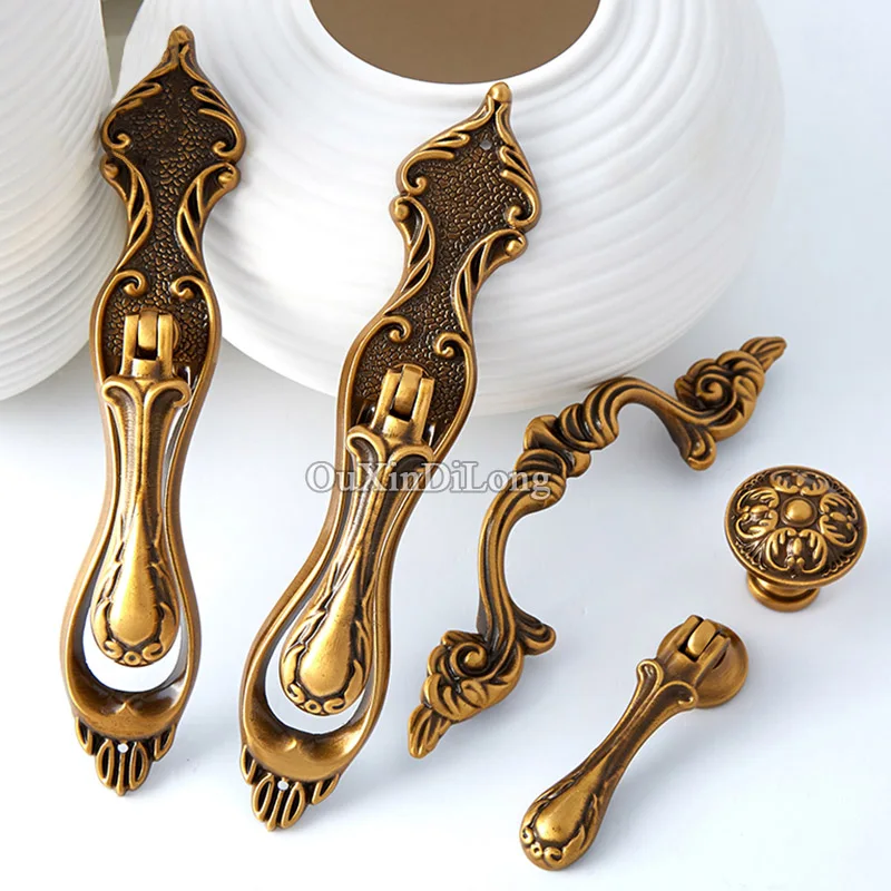 2PCS Retro Vintage Brass Furniture Handle European Antique Furniture Door Handle Drawer Pulls Kitchen Cabinet Handles and Knobs
2PCS Retro Vintage Brass Furniture Handle European Antique Furniture Door Handle Drawer Pulls Kitchen Cabinet Handles and Knobs