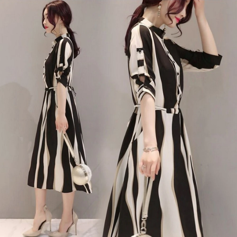 Spring and summer new style Korean version of slimming dress Geometric striped A-line dress Three-quarter sleeve dress
Spring and summer new style Korean version of slimming dress Geometric striped A-line dress Three-quarter sleeve dress