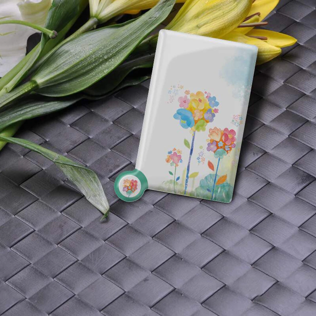 Satinless Steel Card Makeup Mirror Unbreakable 1PC Random Pattern PU Sleeve Shatterproof Pocket Portable Mirror Compact
Satinless Steel Card Makeup Mirror Unbreakable 1PC Random Pattern PU Sleeve Shatterproof Pocket Portable Mirror Compact