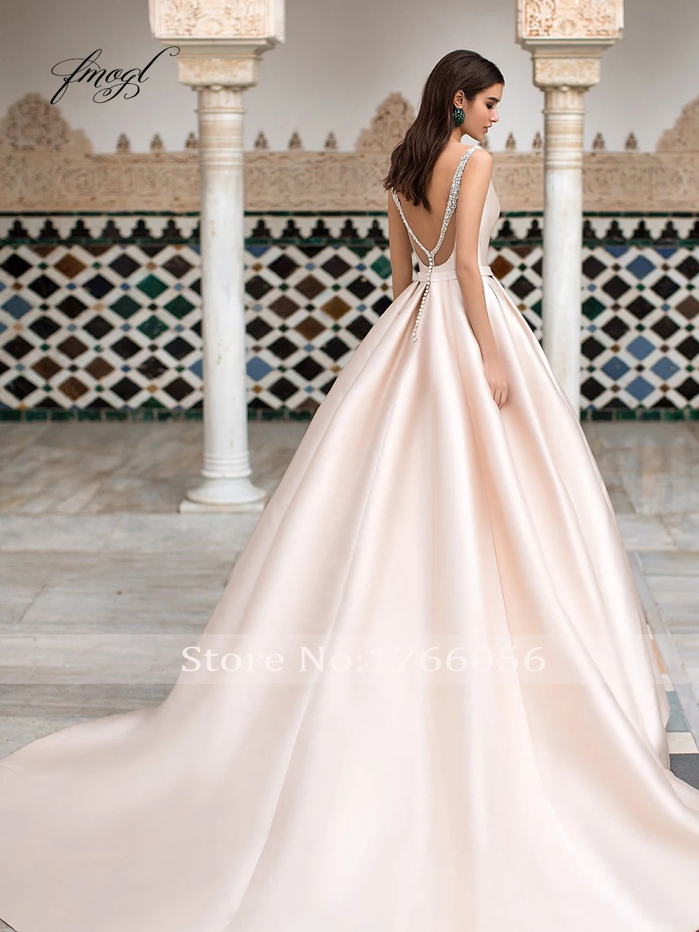 Fmogl Sexy Backless Beaded Pearls A Line Wedding Dresses 2019 Elegant Spaghetti Straps Court Train Vintage Satin Bridal Gowns
Fmogl Sexy Backless Beaded Pearls A Line Wedding Dresses 2019 Elegant Spaghetti Straps Court Train Vintage Satin Bridal Gowns