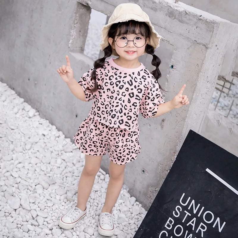 Toddler Kids Baby Girls Outfits Clothes Leopard T-shirt Tops+Shorts 2PCS Set Child Infantile Clothes Short Sleeve Summer Suits
Toddler Kids Baby Girls Outfits Clothes Leopard T-shirt Tops+Shorts 2PCS Set Child Infantile Clothes Short Sleeve Summer Suits