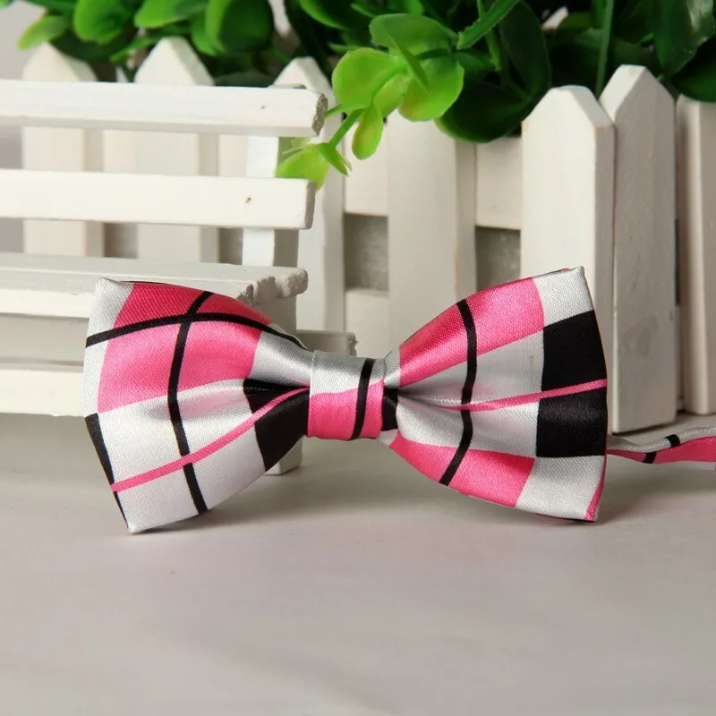 SHENNAIWEI New christmas bow tie Polyester Slim Multi color bowknots High Quality Styles Unique Tuxedo Bowtie Wedding Party lote
SHENNAIWEI New christmas bow tie Polyester Slim Multi color bowknots High Quality Styles Unique Tuxedo Bowtie Wedding Party lote