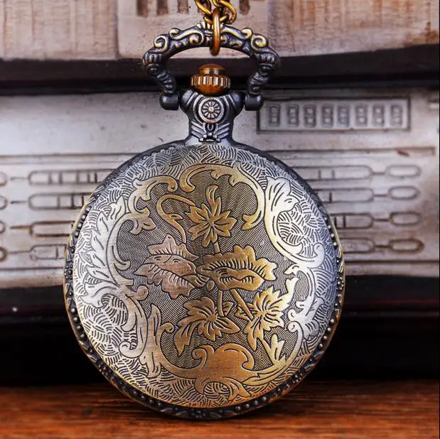 Vintage Steampunk Comic DEATH NOTE Pocket Watch Men Cool Design Necklace Chain Quartz Pocket Watch Unisex Death Note Fans Gifts
Vintage Steampunk Comic DEATH NOTE Pocket Watch Men Cool Design Necklace Chain Quartz Pocket Watch Unisex Death Note Fans Gifts