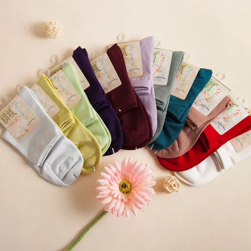 Multicolor Silk Socks 70%- 80% Silk Lady Socks Female High Silk Content Breathable Deodorant
Multicolor Silk Socks 70%- 80% Silk Lady Socks Female High Silk Content Breathable Deodorant