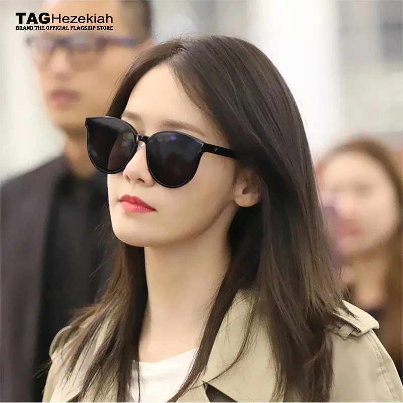 sunglasses women 2019 luxury brand big box design Korean superstar with the same paragraph Retro fashion Flat sun glasses men
sunglasses women 2019 luxury brand big box design Korean superstar with the same paragraph Retro fashion Flat sun glasses men