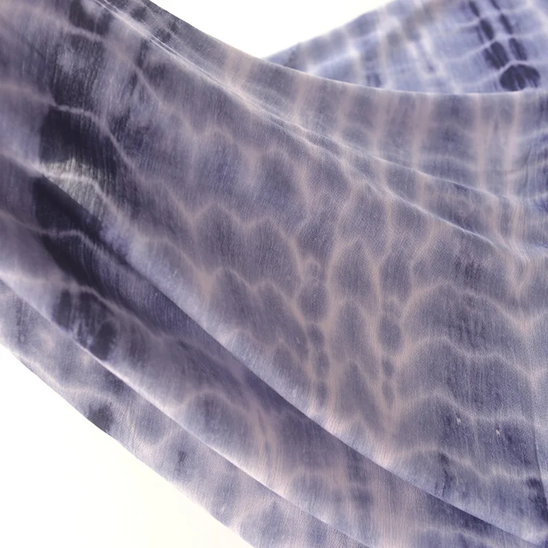 Blue-black Disorderly Stripe Shallow Fold Texture Viscose Scarf Background Fabric Coat Blouses Trousers Skirt
Blue-black Disorderly Stripe Shallow Fold Texture Viscose Scarf Background Fabric Coat Blouses Trousers Skirt