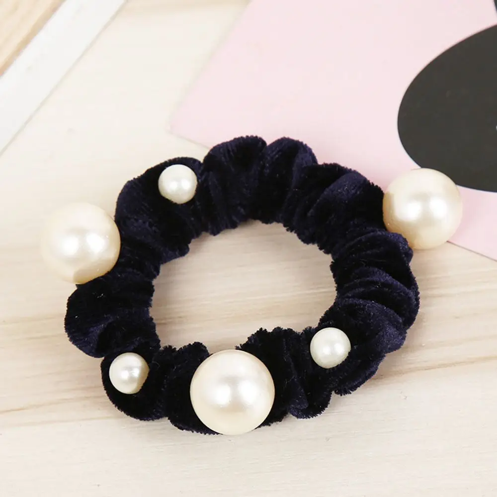 1 pc Flannel Velvet Hair Band Women Pearl Hair Rope Girls Scrunchies Hair Tie Ponytail Holder Hair Accessories
1 pc Flannel Velvet Hair Band Women Pearl Hair Rope Girls Scrunchies Hair Tie Ponytail Holder Hair Accessories